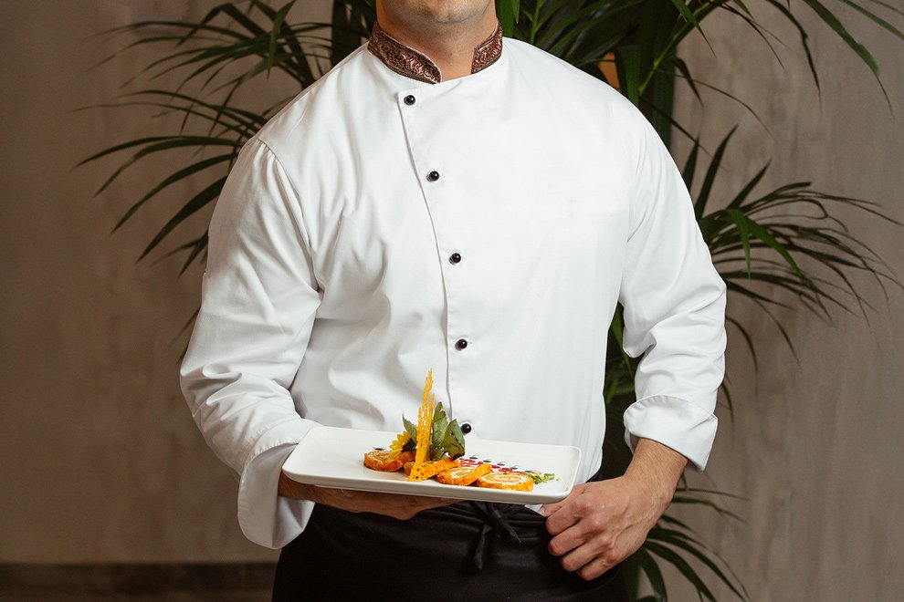 designer uniform saudi arabia